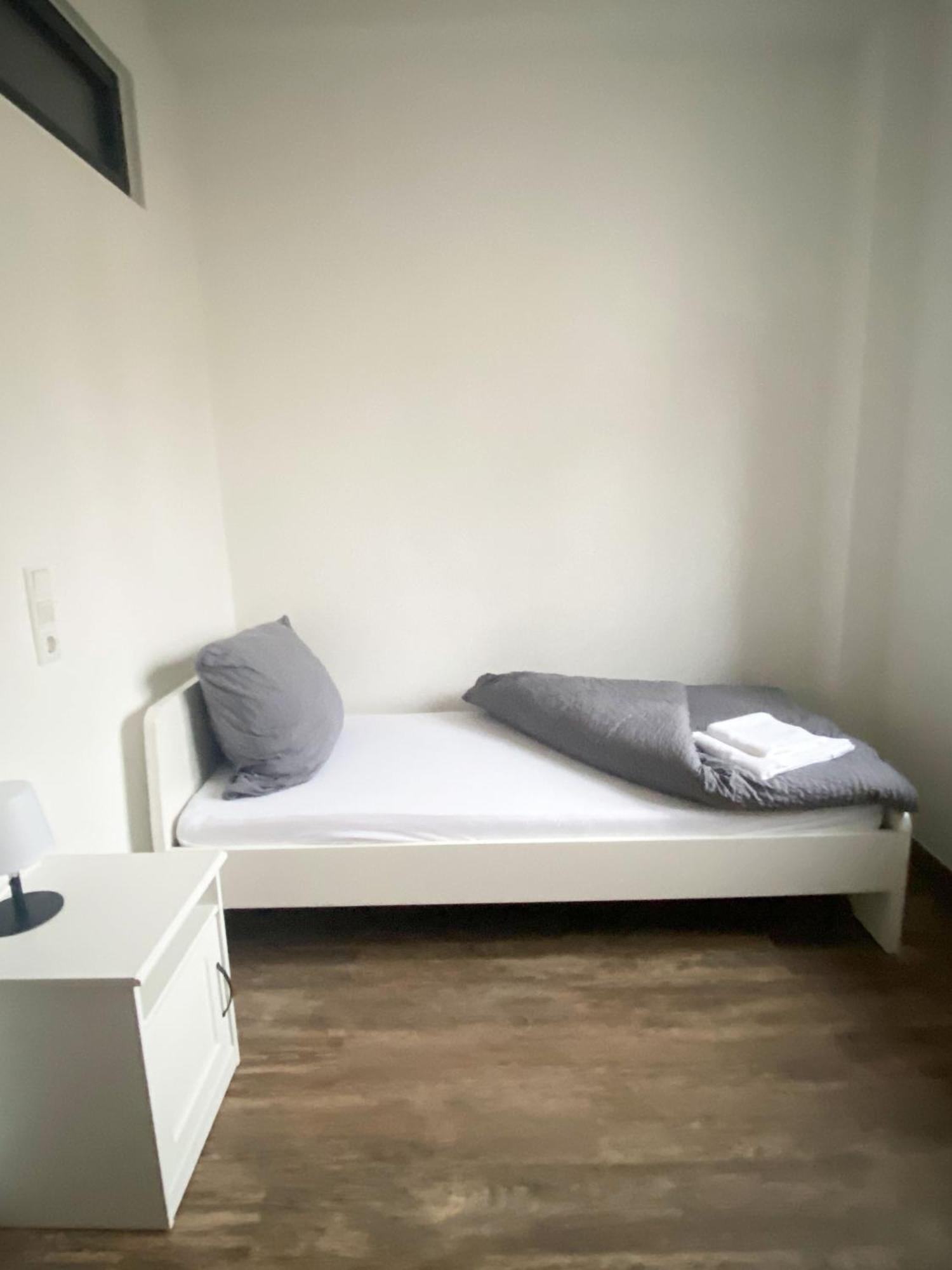 Monteurzimmer In Bielefeld - Mitte Εξωτερικό φωτογραφία