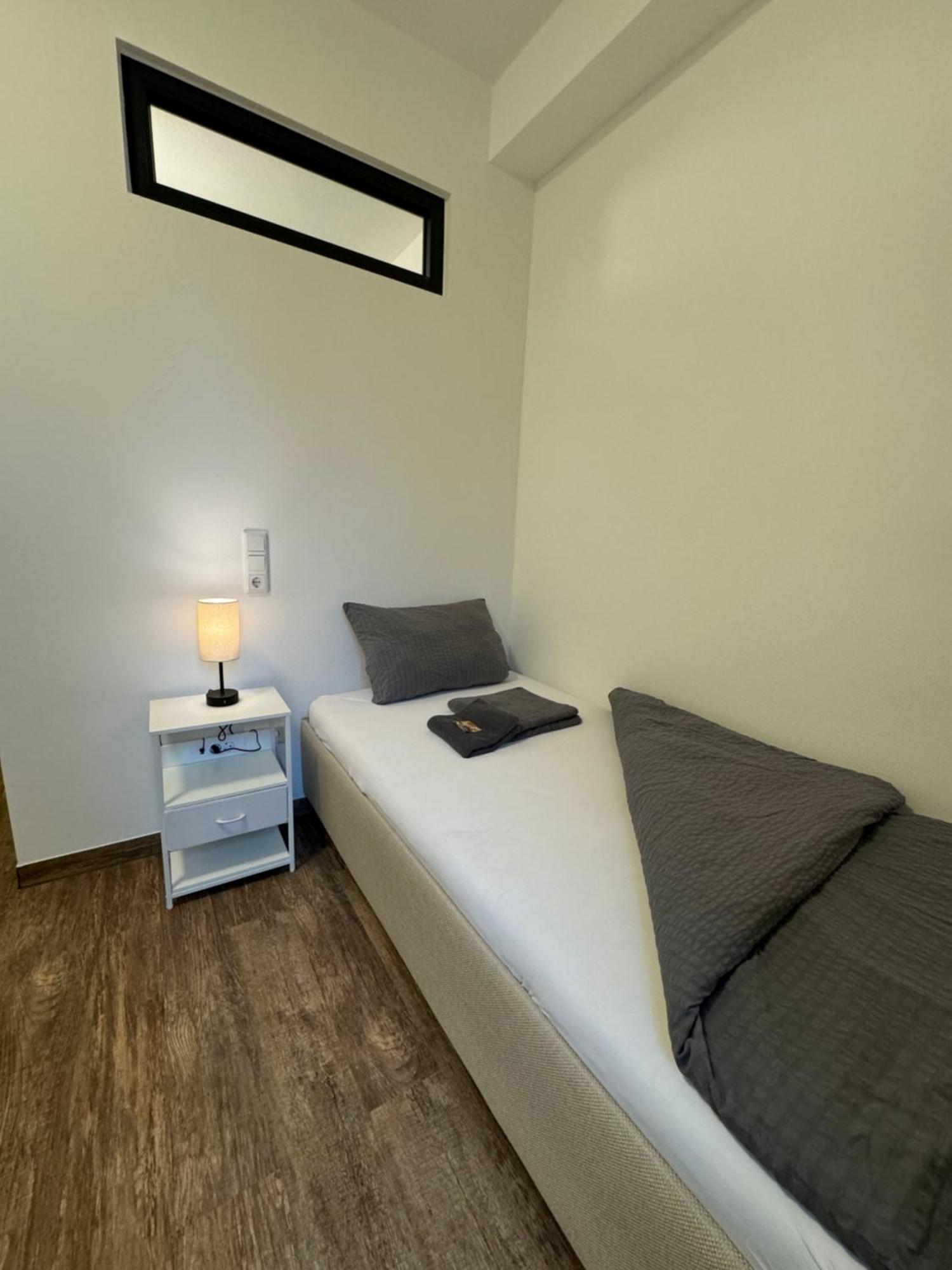 Monteurzimmer In Bielefeld - Mitte Εξωτερικό φωτογραφία
